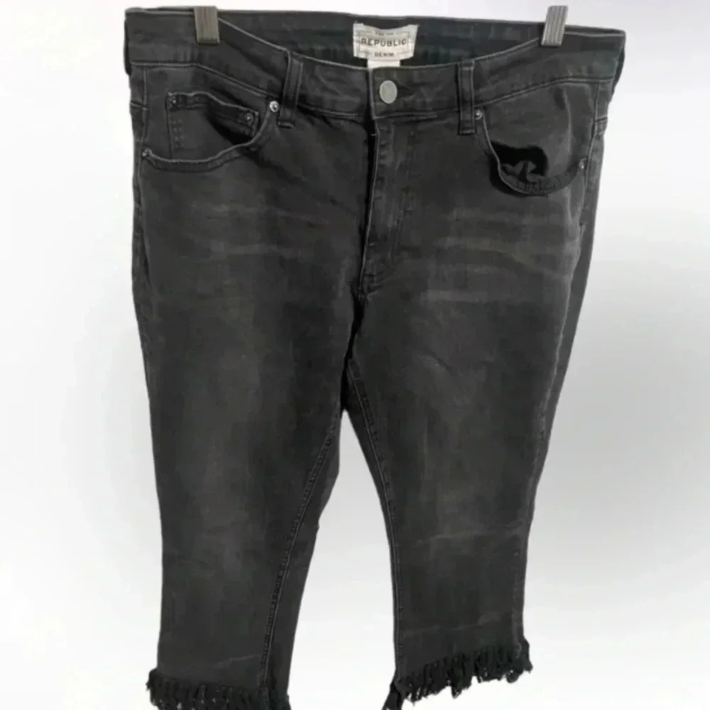 For the republic frayed hem jeans size 28
